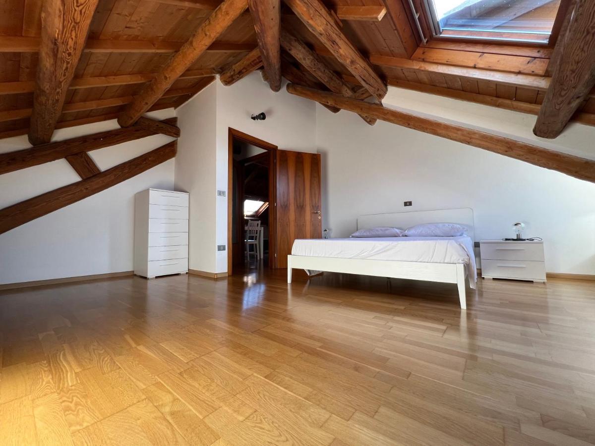 Visentin - Meraviglioso Attico In Legno Apartment